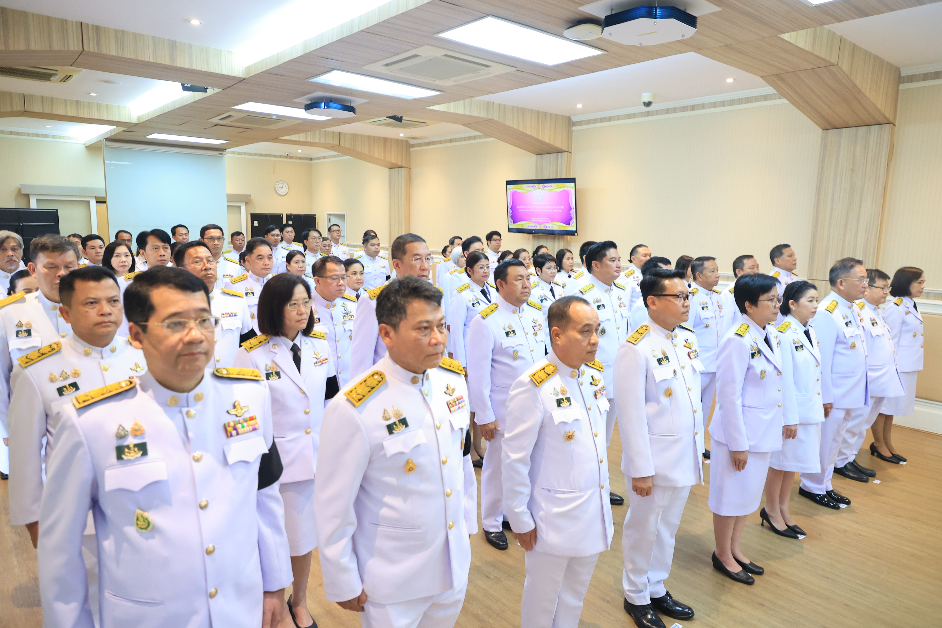 title - เลขาธิการ ส.ป.ก. ลงนามถวายพระพร สมเด็จพระนางเจ้าฯ พระบรมราชินี เนื่องในโอกาสวันเฉลิมพระชนมพรรษา 48 พรรษา 3 มิถุนายน 2568 ณ กระทรวงเกษตรและสหกรณ์